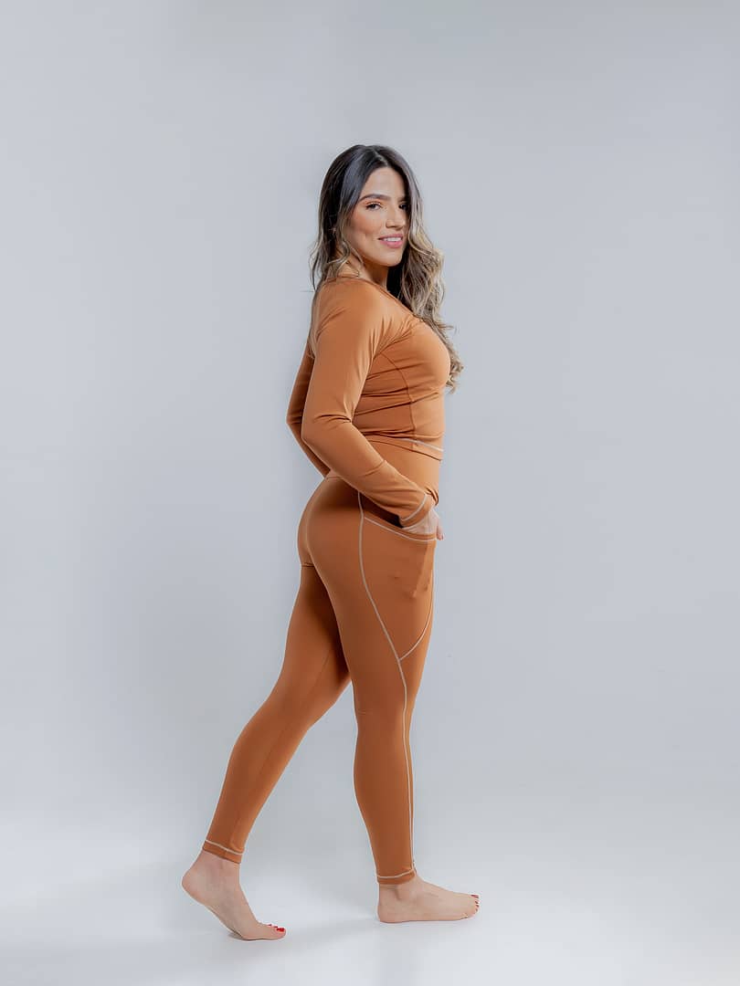 Leggins con bolsillo café